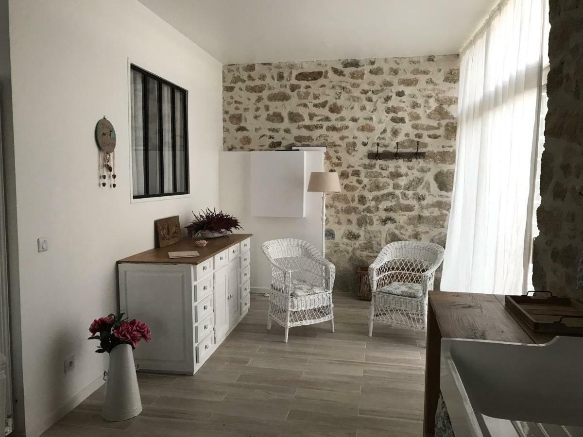 Gite De Charme Les Trois Chenes Augeres Εξωτερικό φωτογραφία